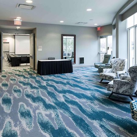 Hilton Garden Inn Detroit/Нови Екстериор снимка