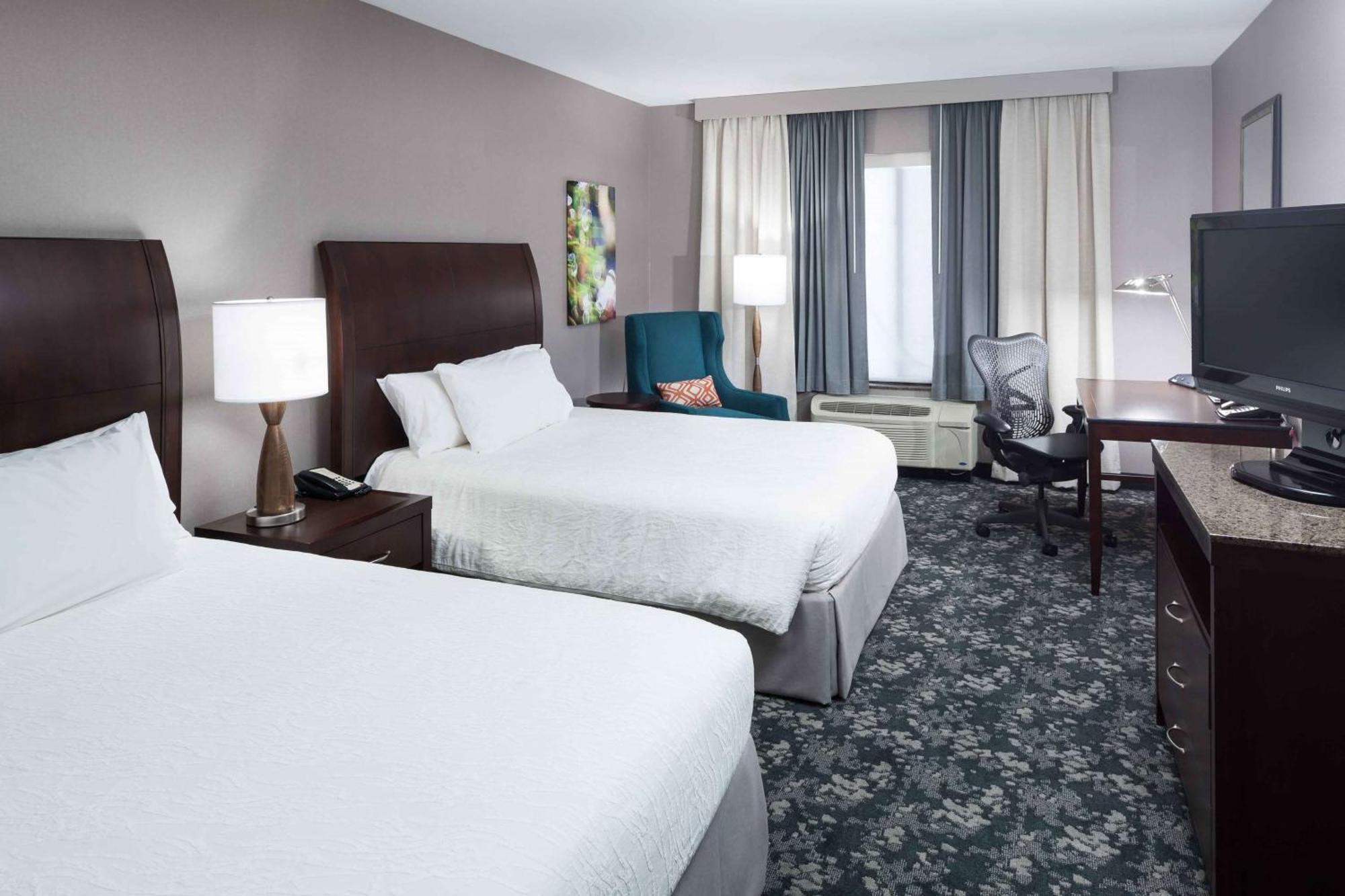 Hilton Garden Inn Detroit/Нови Екстериор снимка