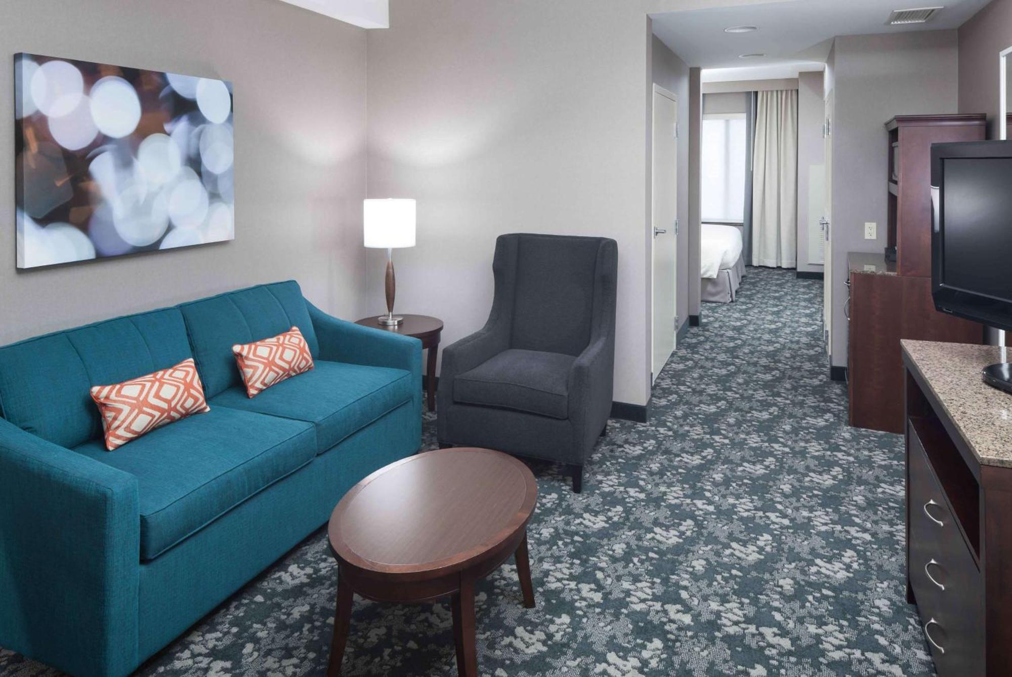 Hilton Garden Inn Detroit/Нови Екстериор снимка