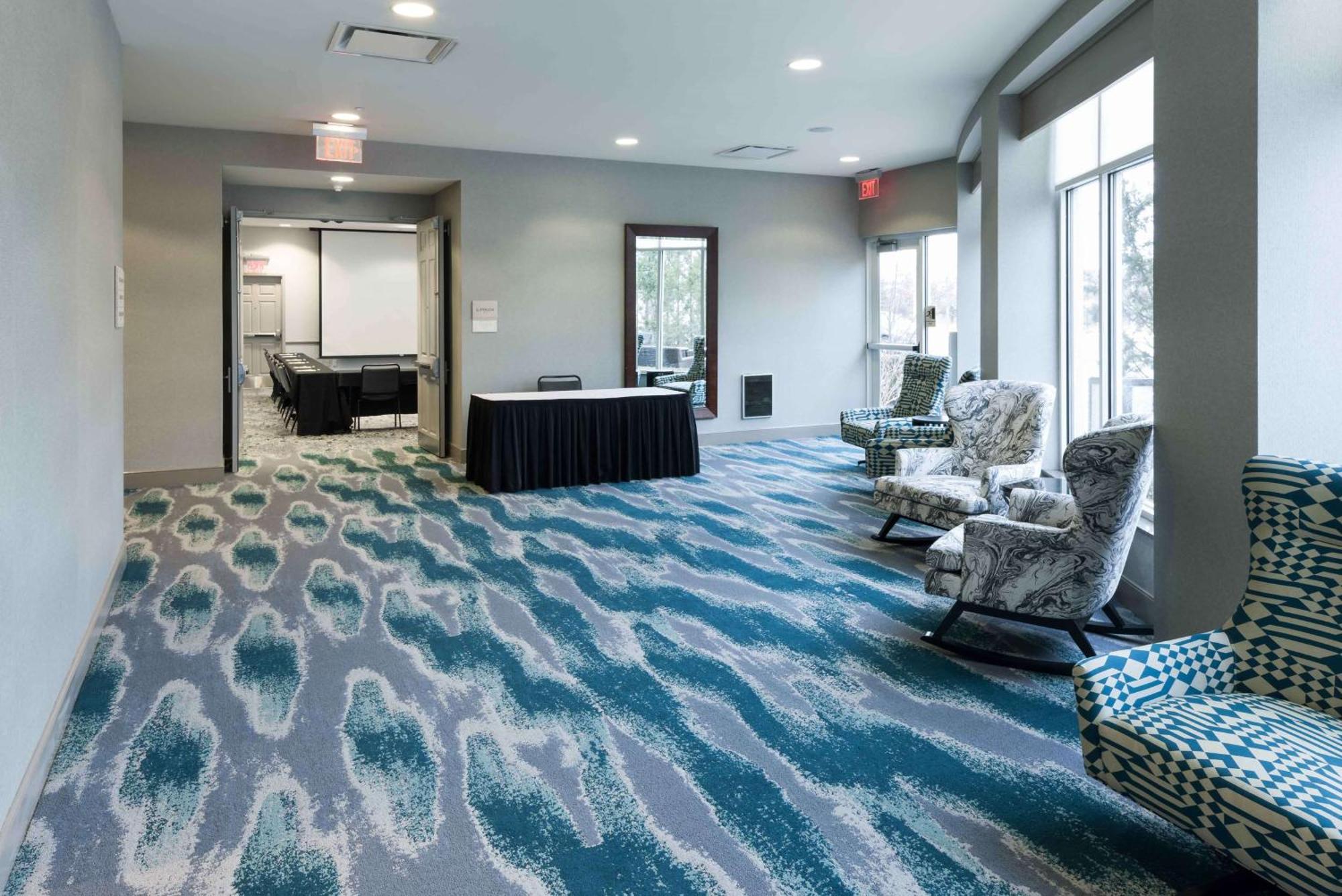 Hilton Garden Inn Detroit/Нови Екстериор снимка