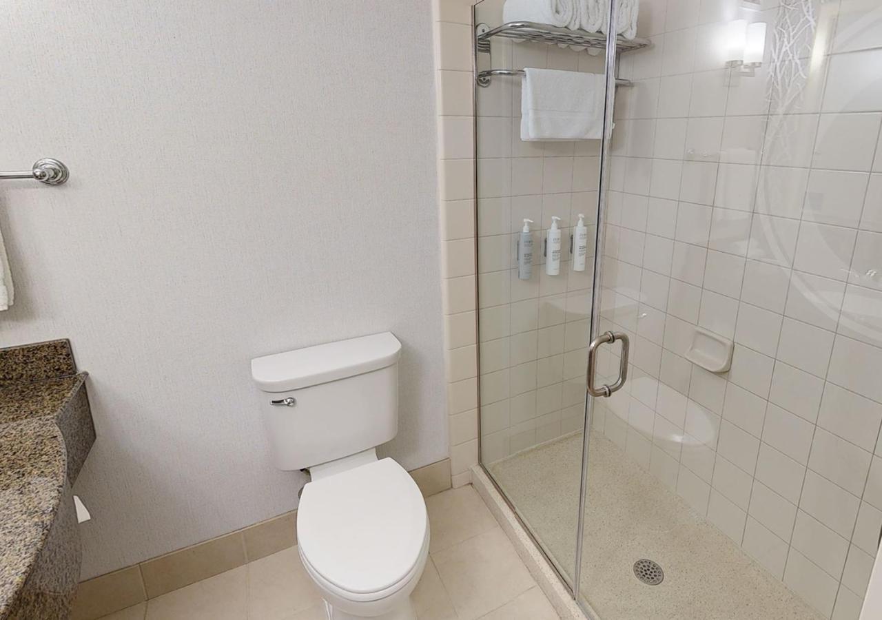 Hilton Garden Inn Detroit/Нови Екстериор снимка