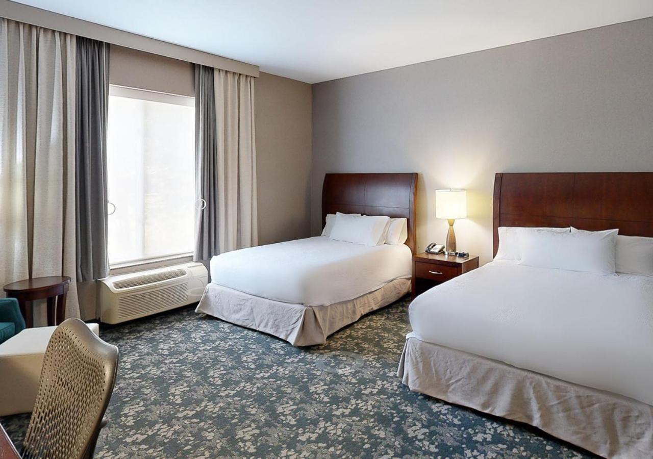 Hilton Garden Inn Detroit/Нови Екстериор снимка