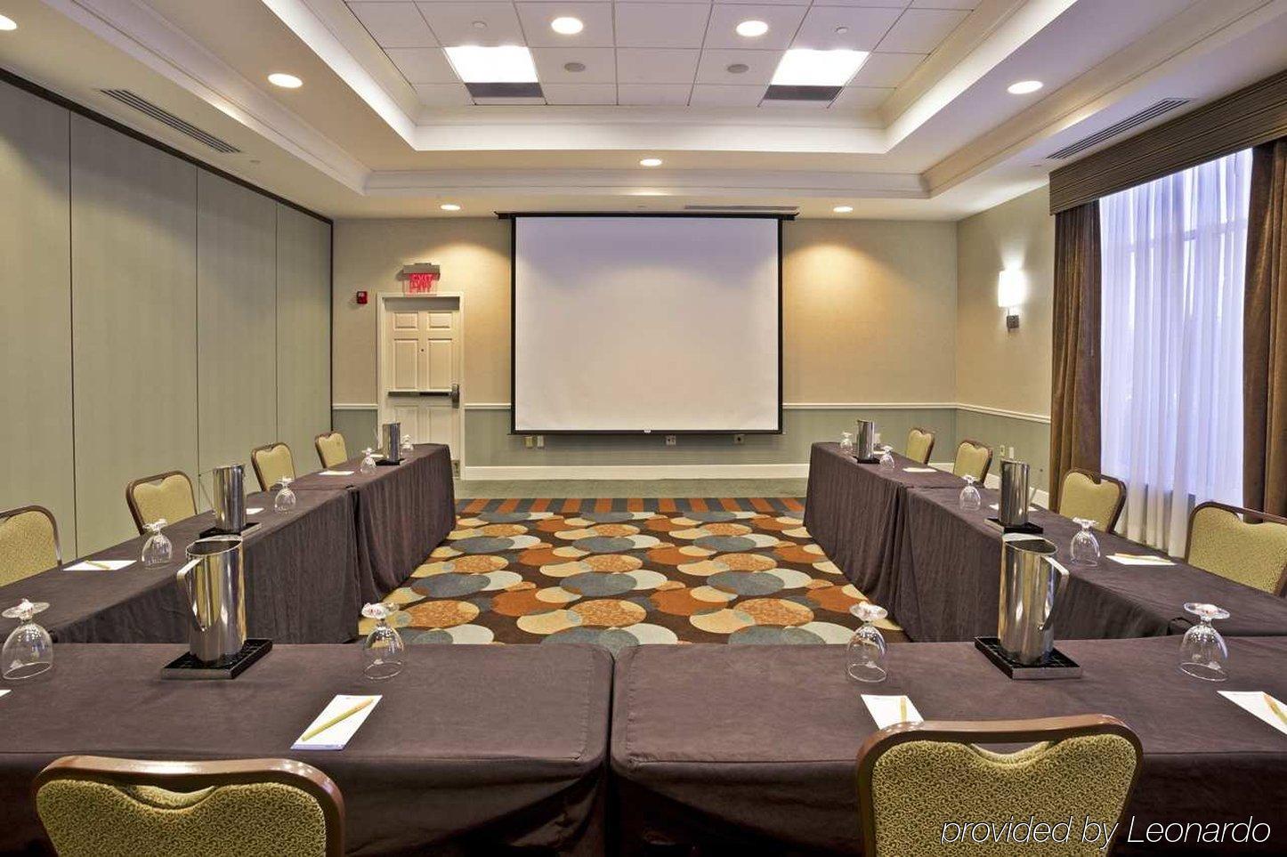 Hilton Garden Inn Detroit/Нови Екстериор снимка