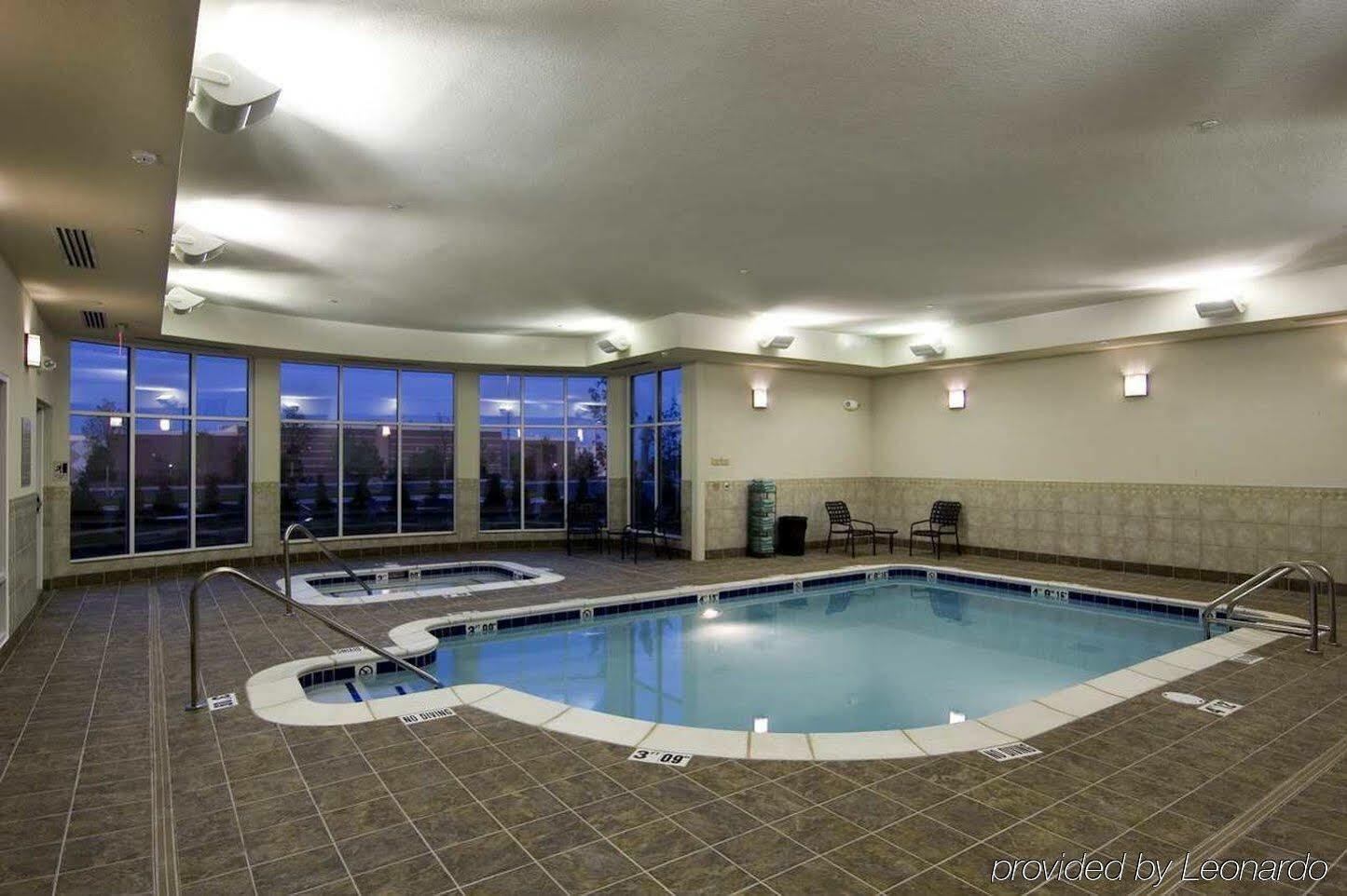 Hilton Garden Inn Detroit/Нови Екстериор снимка